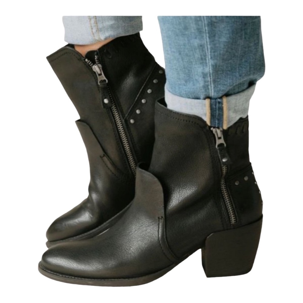 OBTB Red Eye Boots Size 9